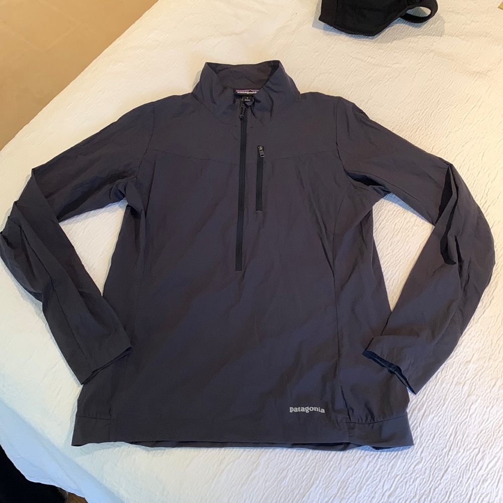 Lightweight Patagonia pullover/windbreaker - navy, S